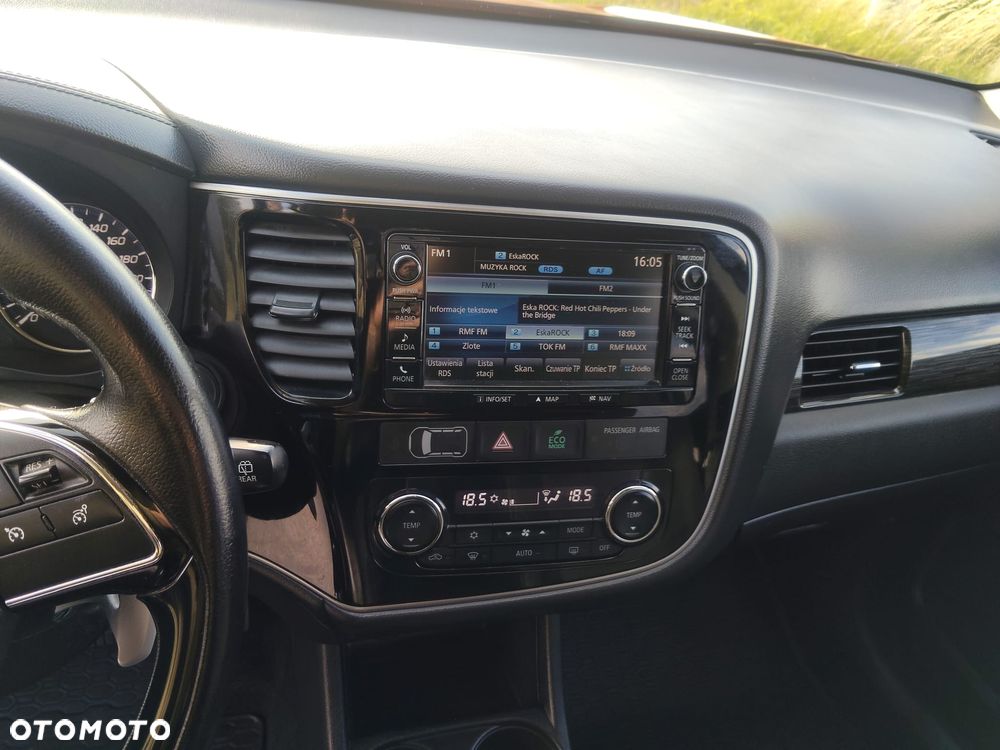 Mitsubishi Outlander 2.0 Intense 2WD CVT - 18