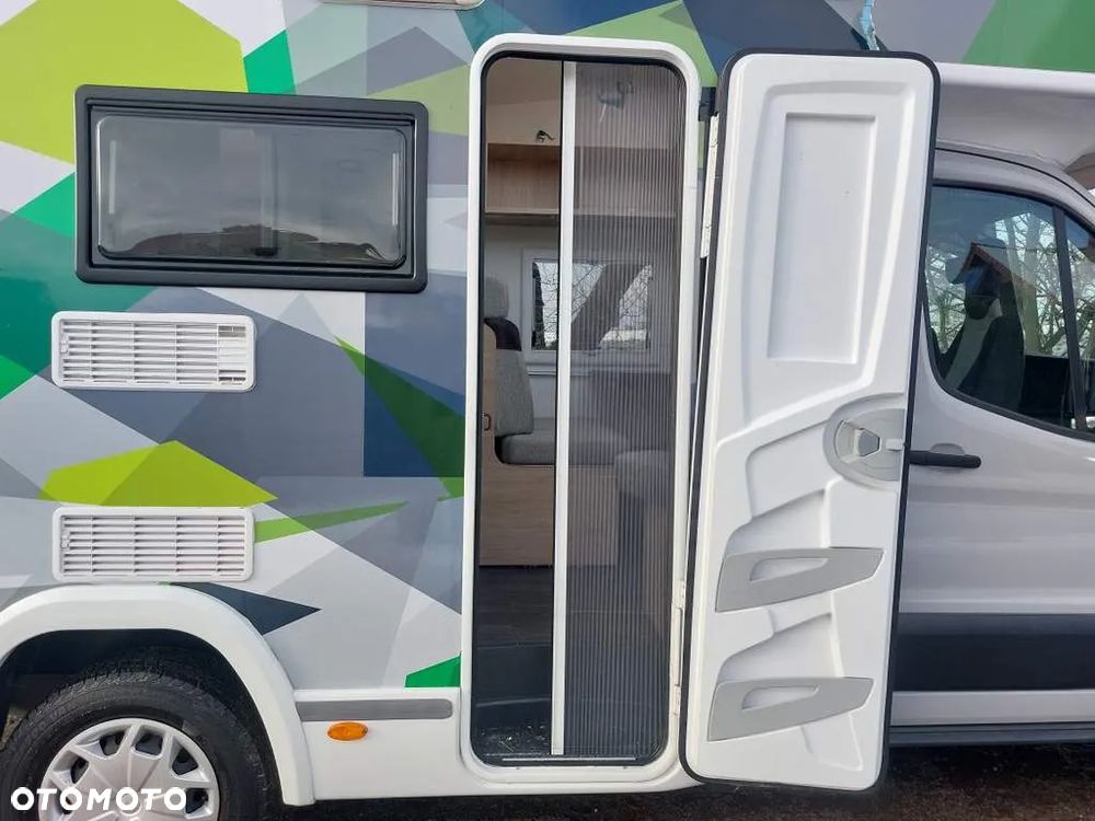 Ford CHALLENGER - 26