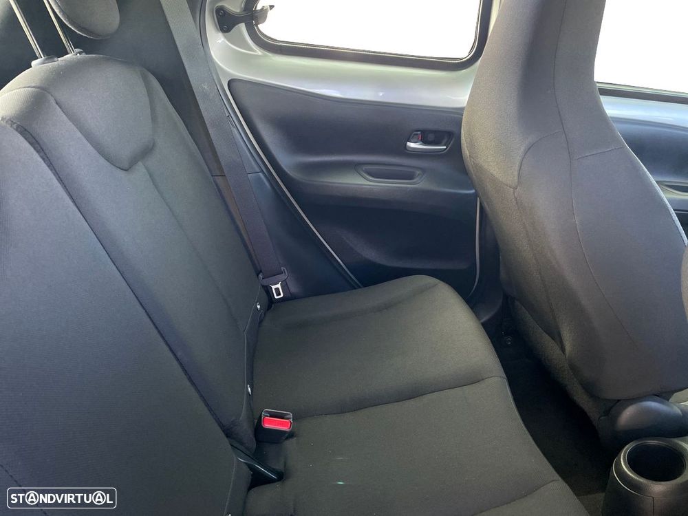 Toyota Aygo X 1.0 Play - 7
