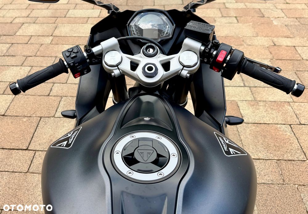Triumph Daytona - 27