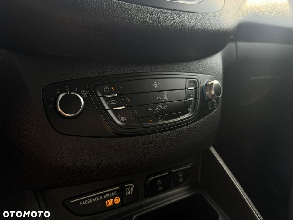 Ford Tourneo Courier - 14