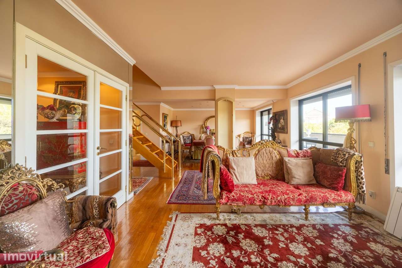 Duplex T5 | Rio Douro | Campanhã | Suite 42m2 | 4 Varandas | 3 Lugares - Grande imagem: 2/46
