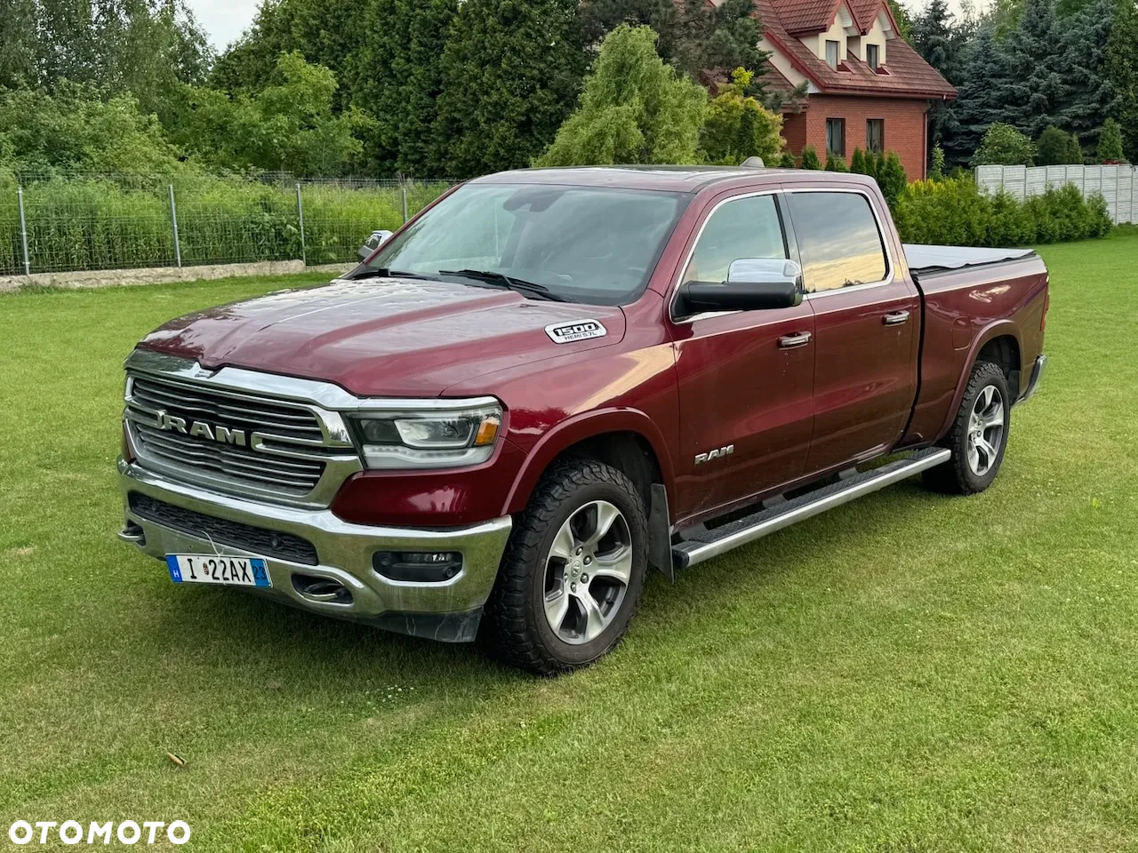 RAM 1500 Crew Cab Laramie - 2