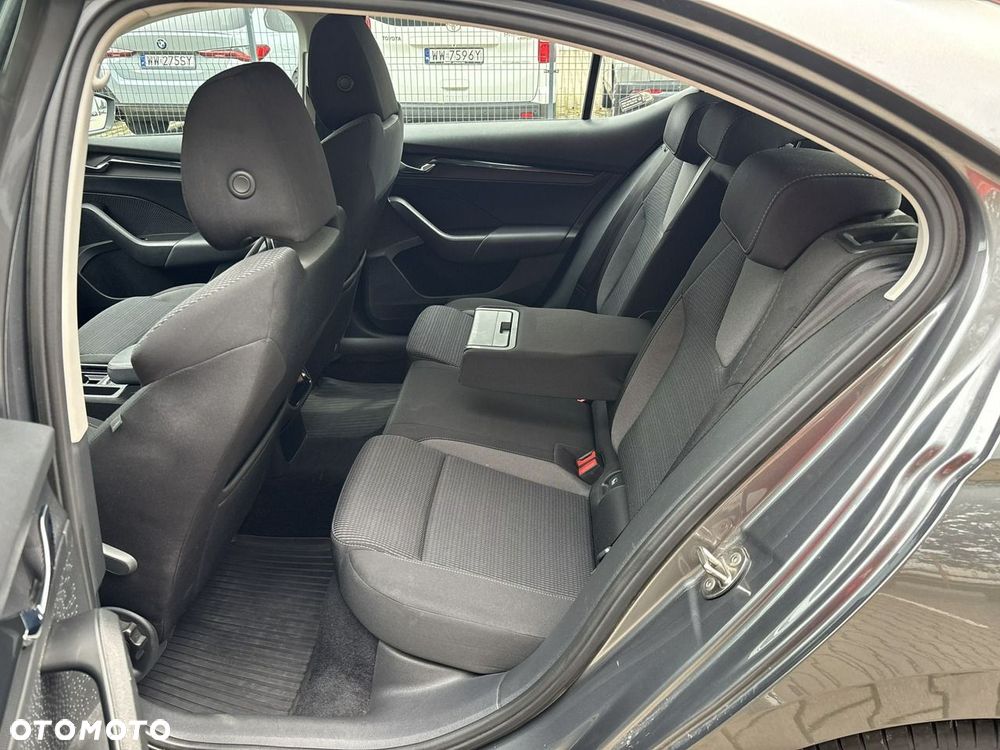 Skoda Octavia 2.0 TDI Ambition - 19