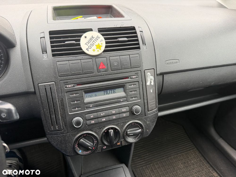 Volkswagen Polo - 6