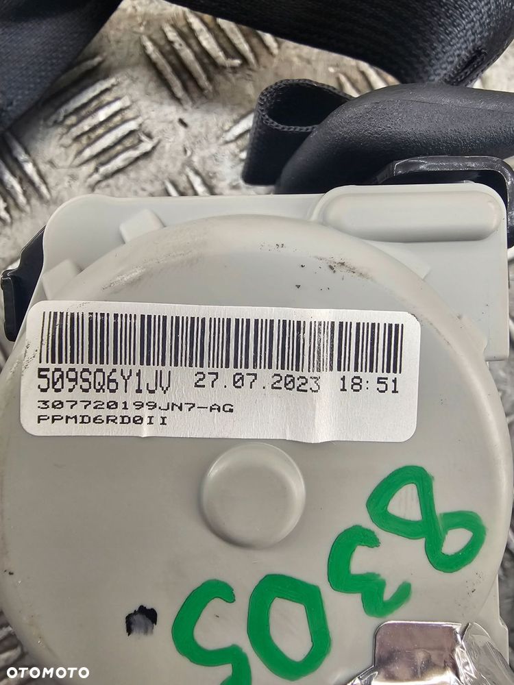 suzuki s-cross pas bezpieczeństwa lewy tył 23r 84980-61m02 - 3