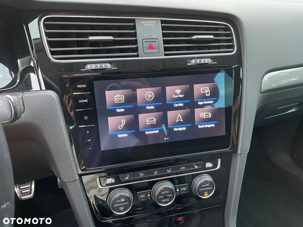 Volkswagen Golf - 26