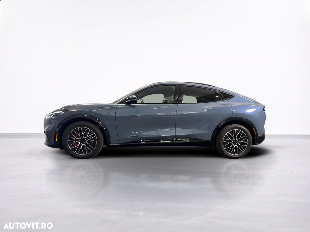 FORD Mustang Mach-E 2024 — imagine 2