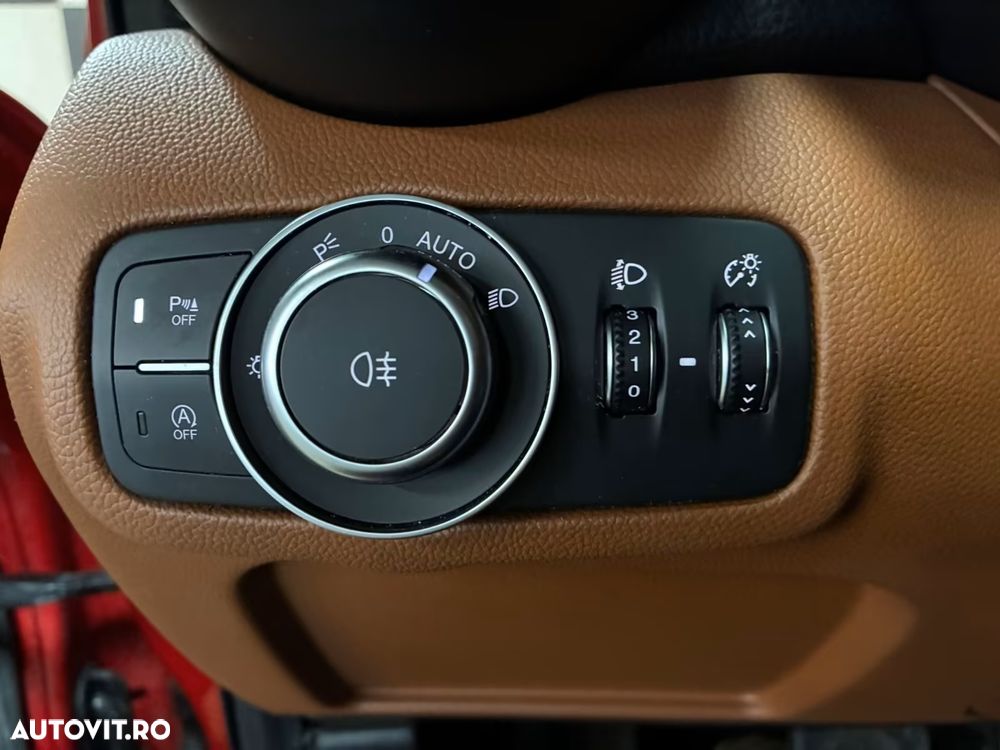 Alfa Romeo Giulia 2.0 Turbo RWD AT8 - 15