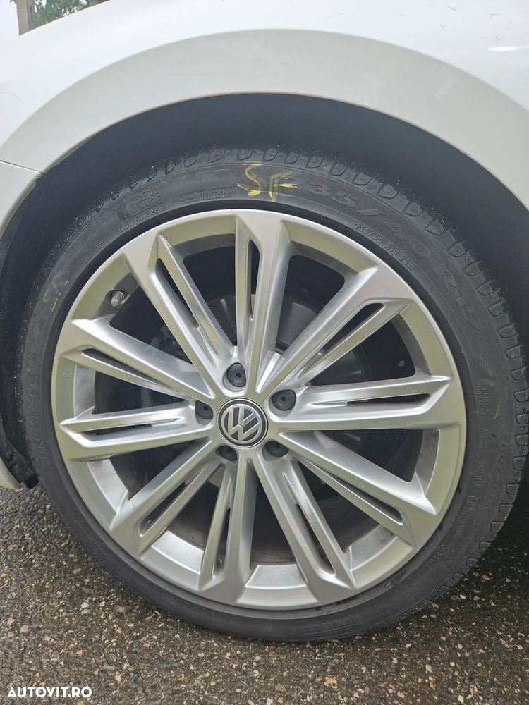 Volkswagen Passat 2.0 TDI SCR 4Mot DSG Highline - 9