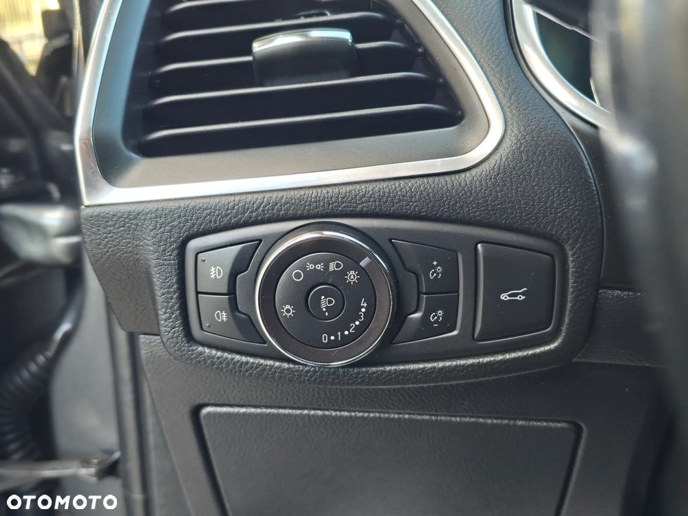 Ford S-Max 2.0 TDCi Titanium PowerShift - 31