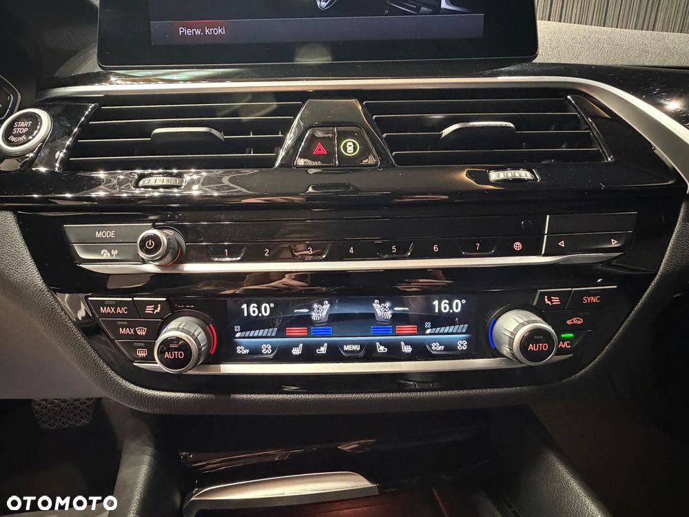 BMW Seria 5 530i xDrive - 16