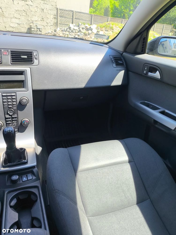 Volvo V50 1.8 - 17