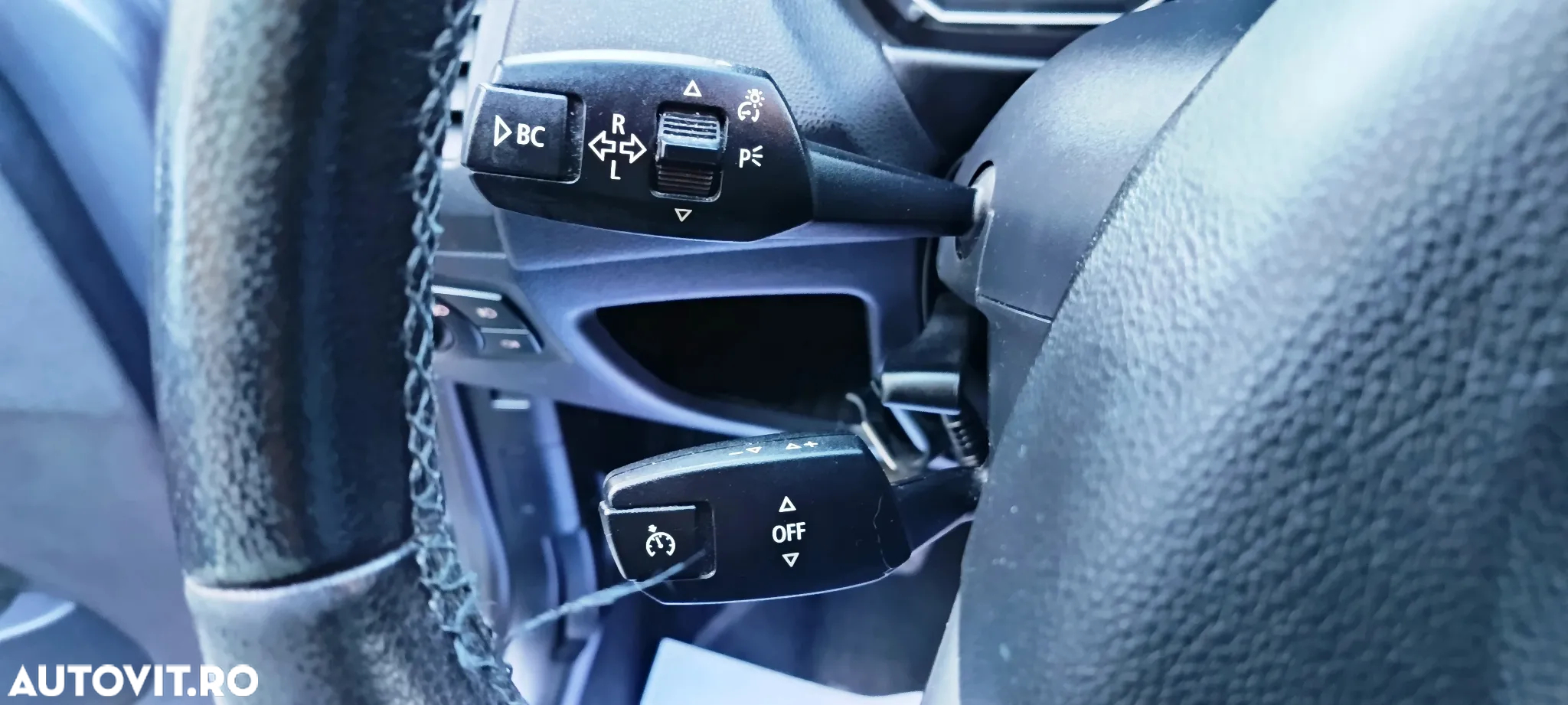 BMW Seria 1 118i - 31