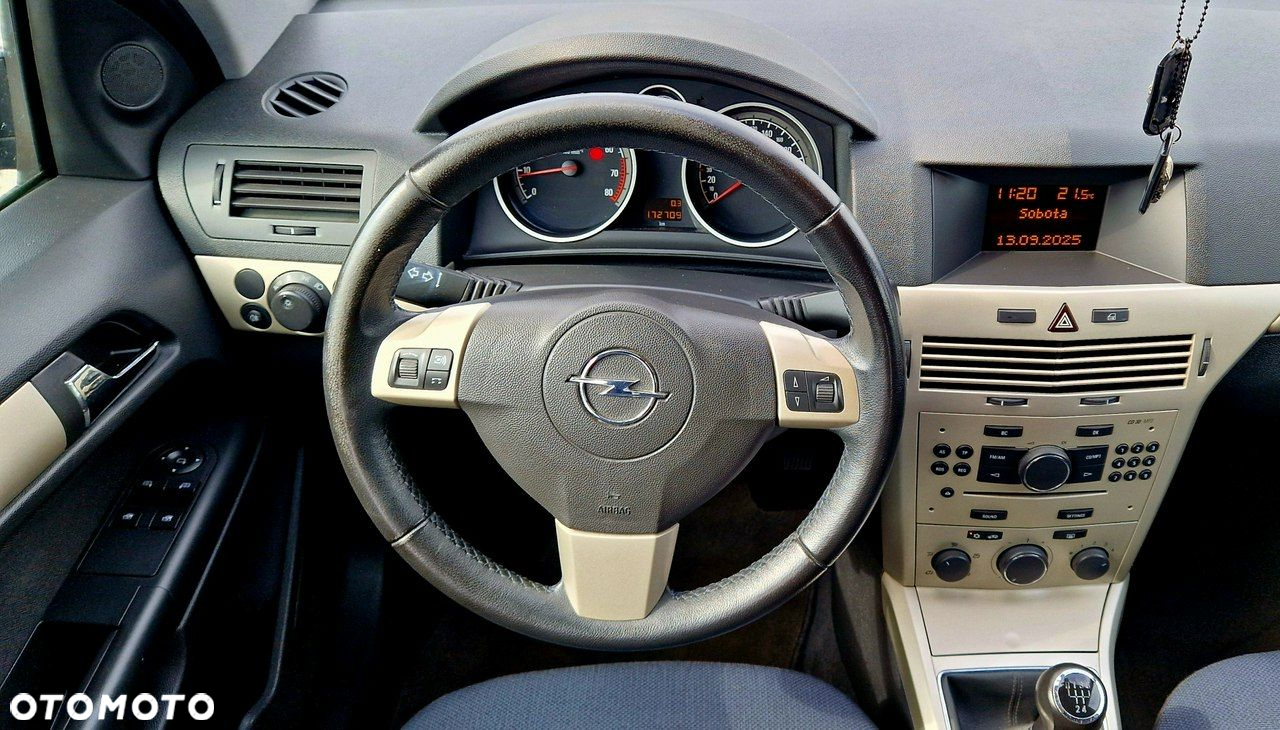 Opel Astra - 30