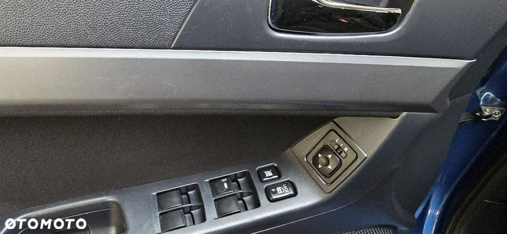 Mitsubishi Lancer - 17