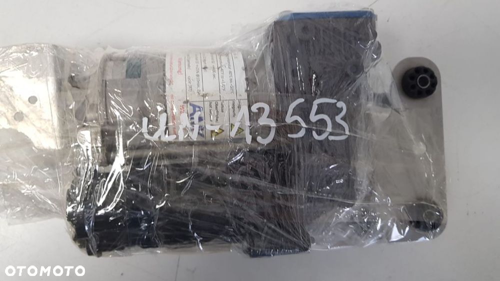 KOMPRESOR POMPA ZAWIESZENIA MERCEDES VITO W638 AMK A1684 - 6