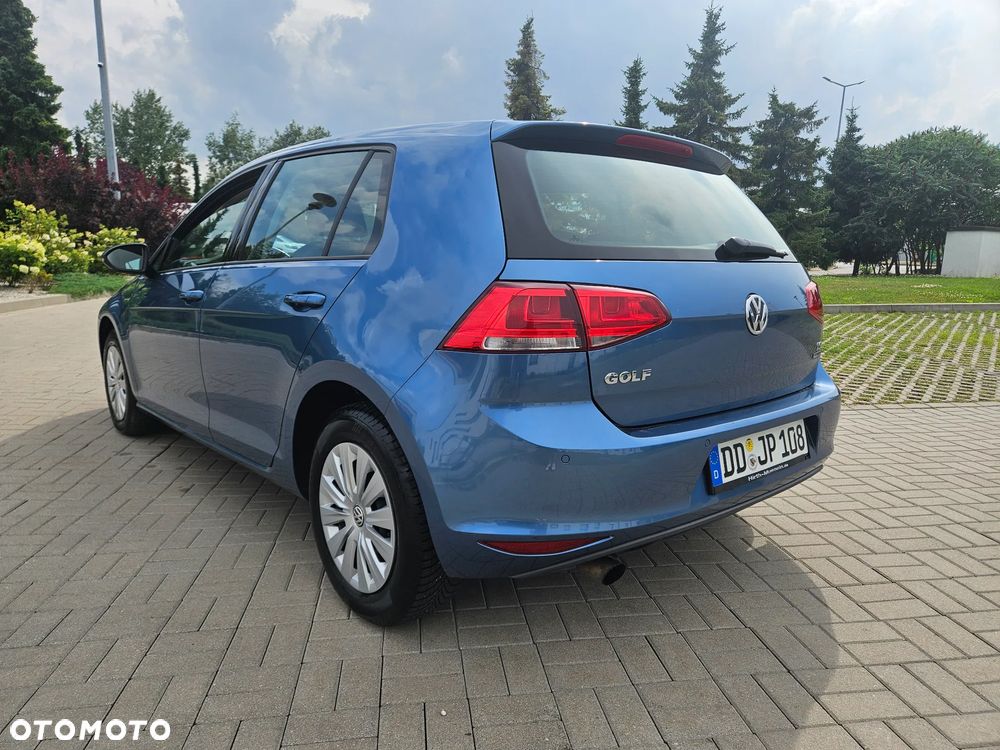 Volkswagen Golf - 4