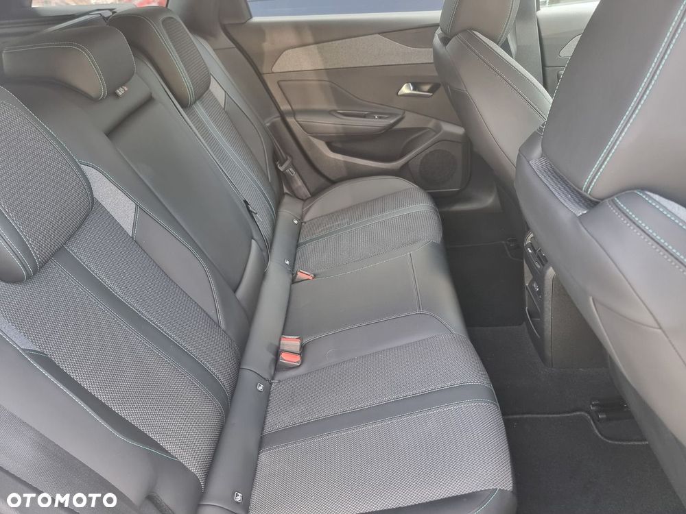 Peugeot 308 1.5 BlueHDi Allure Pack S&S - 23