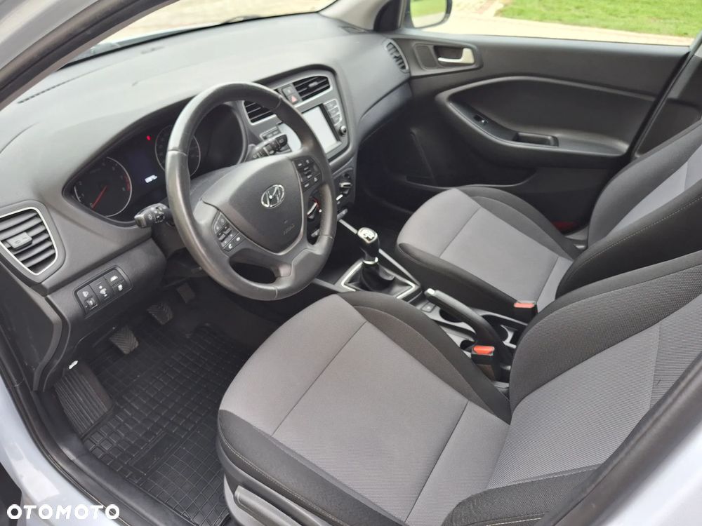 Hyundai i20 1.0 T-GDI YES Plus - 23