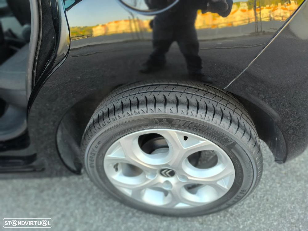 Citroën C3 1.2 PureTech Shine - 24