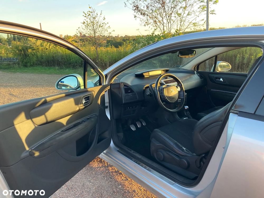 Citroën C4 2.0 16V VTR Pack - 6