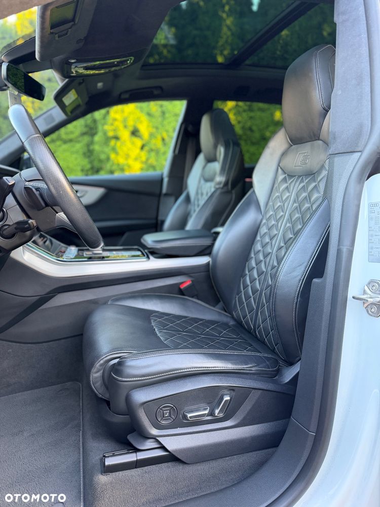 Audi Q8 55 TFSIe quattro tiptronic competition plus - 5