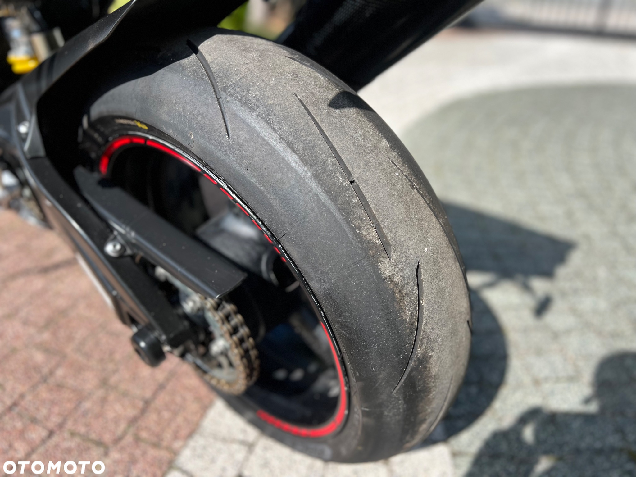 Yamaha R1 - 21