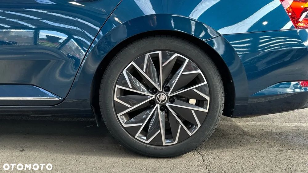 Skoda Superb 2.0 TDI SCR L&K DSG - 22