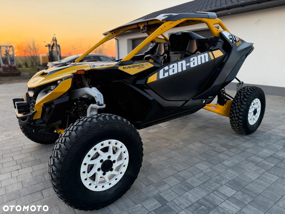 Can-Am Maverick - 4