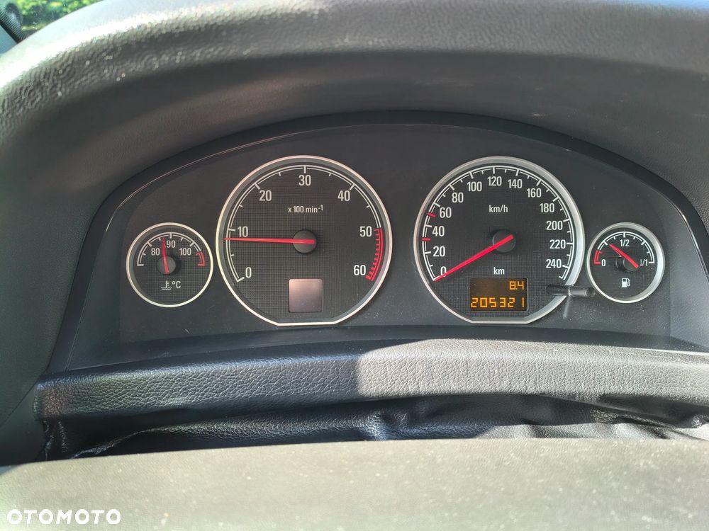 Opel Vectra 1.9 CDTI Essentia - 18