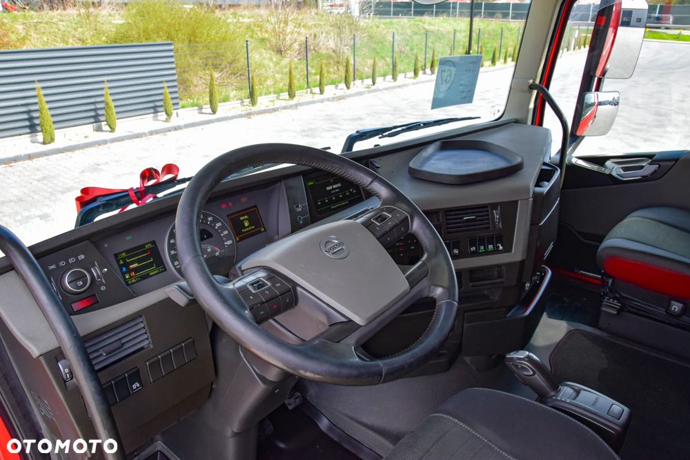 Volvo FH500 / NISKA KABINA / HYDRAULIKA / EURO 6 / ACC / LEDY / ALUFELGI / SERWISOWANY / SPROWADZONY - 21