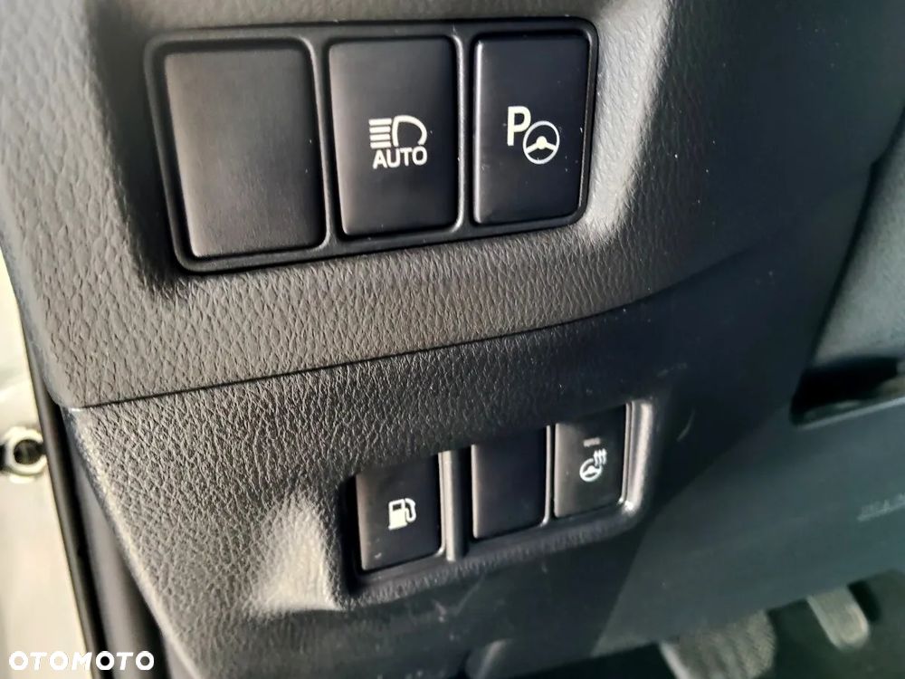 Toyota C-HR - 13