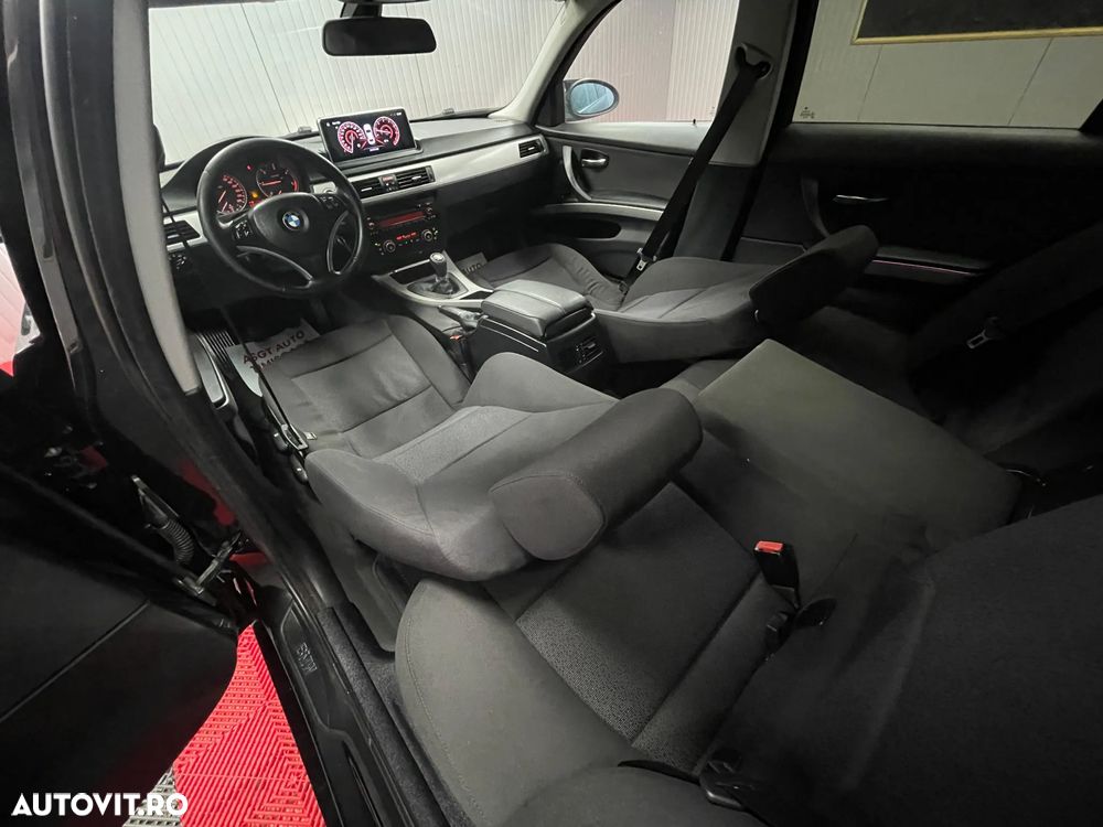 BMW Seria 3 318d - 13