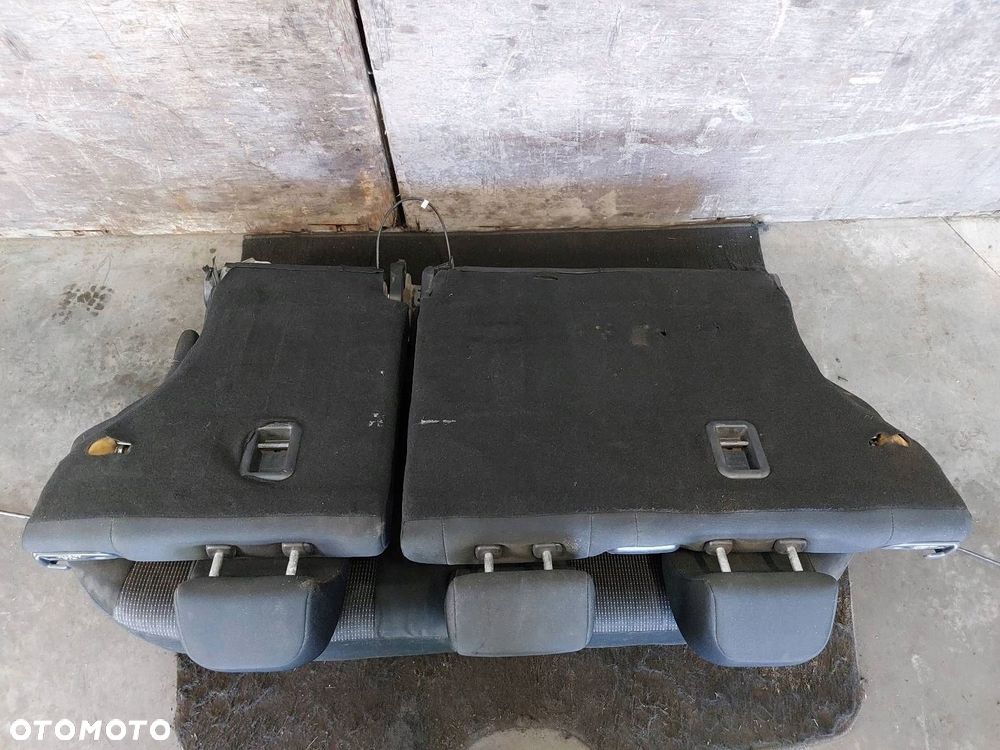 FOTELE KOMPLET LEWY PRAWY KANAPA TYŁ MITSUBISHI LANCER VIII - 2