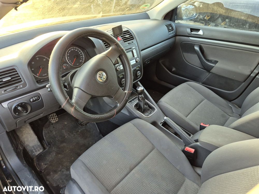 Dezmembram Volkswagen  Golf 5 Combi 4 Motion 1.9tdi BLS - 6