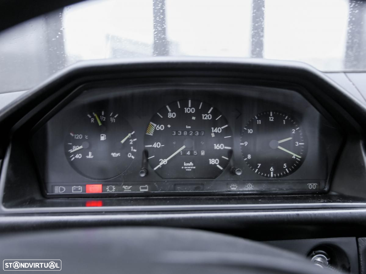 Mercedes-Benz 250 - 9
