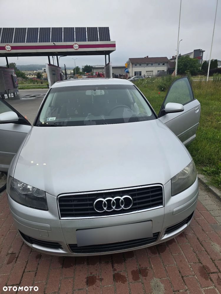 Audi A3 3-drzwiowe 1.6 Ambition - 1
