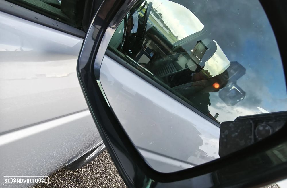 Land Rover Discovery Sport - 30