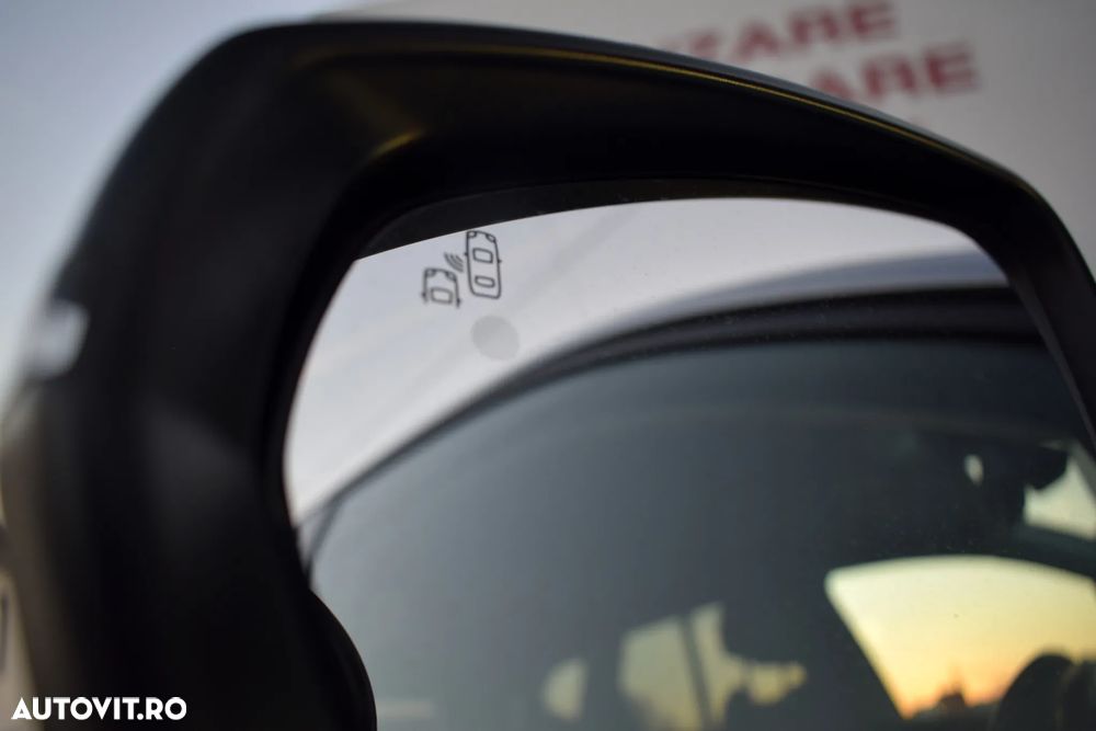 Peugeot 3008 BlueHDi 130 Stop & Start EAT8 Allure - 29