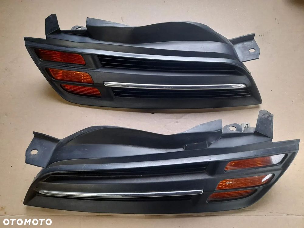 Micra K12 atrapa grill kratka Nissan - 1