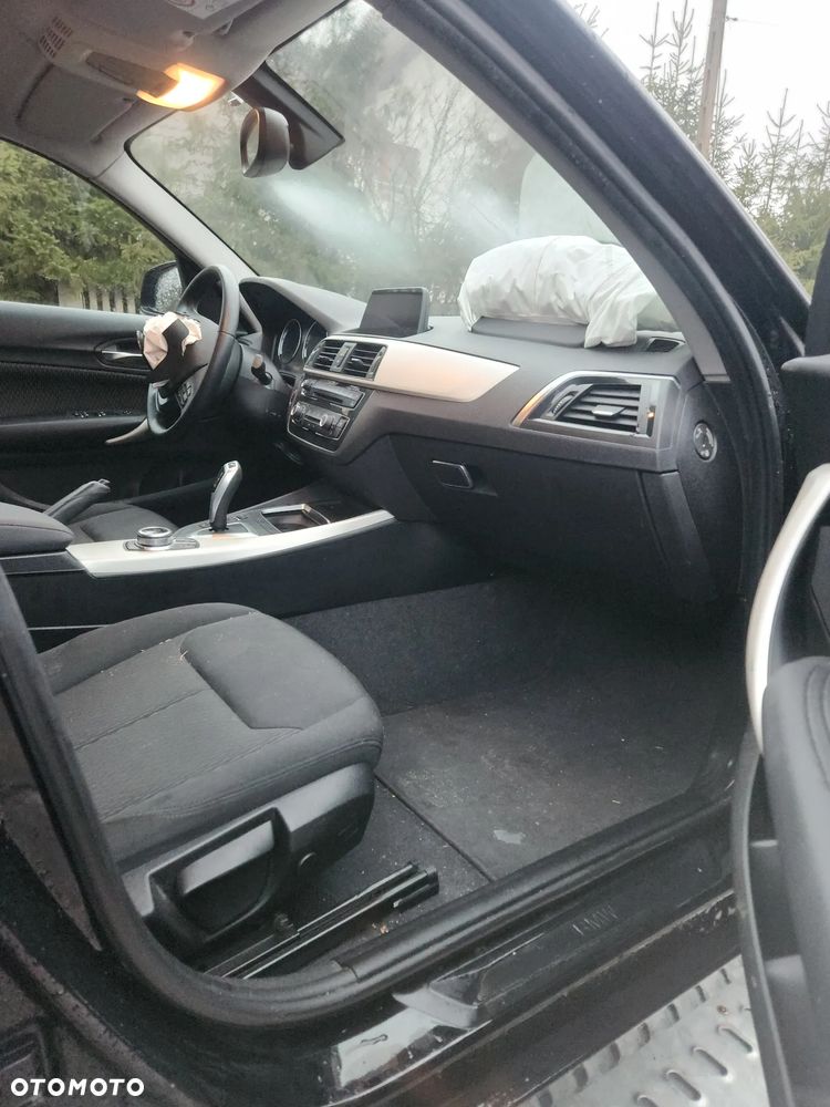 BMW Seria 1 118i Edition Metropolitan - 8