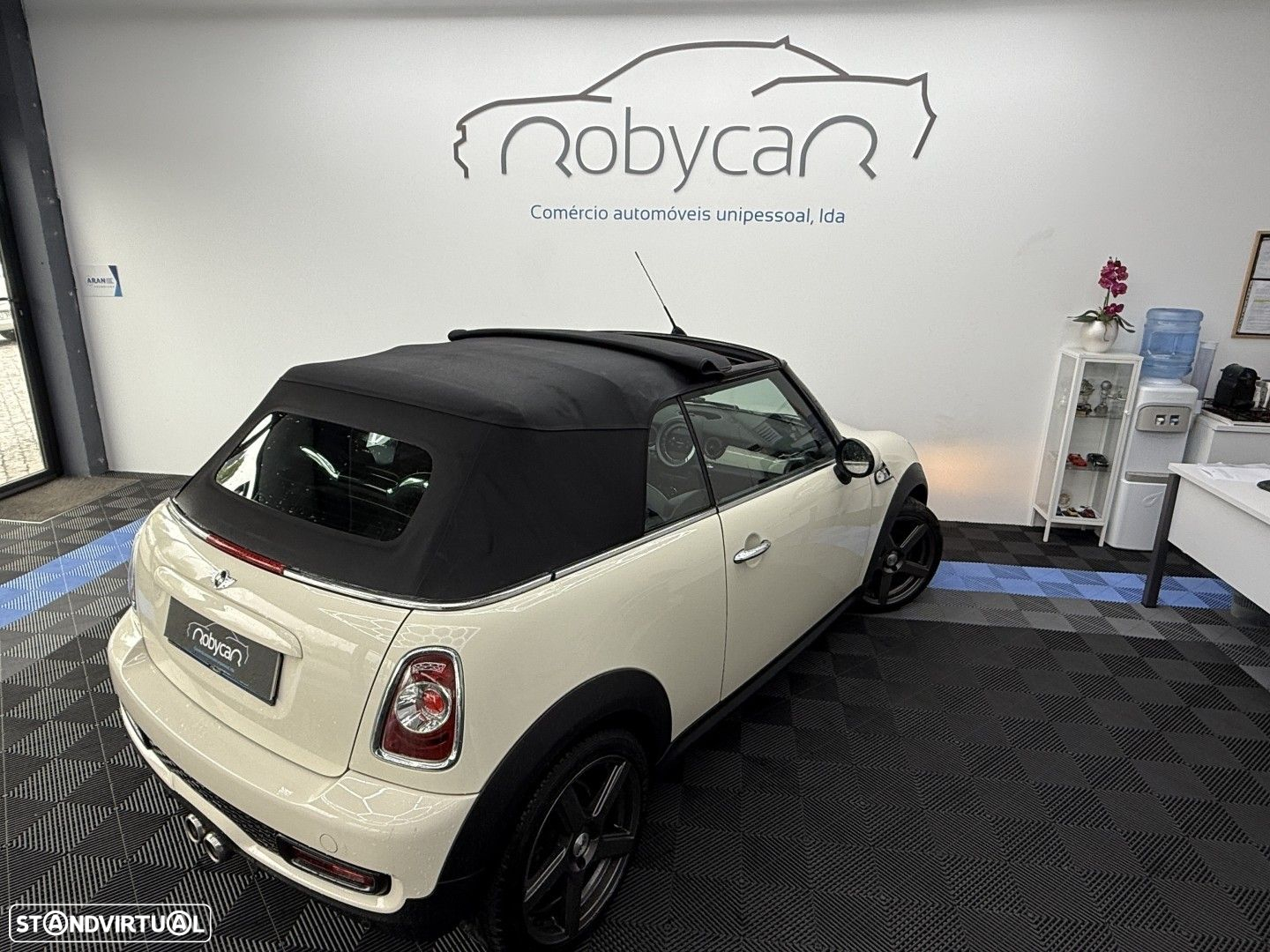 MINI Cabrio Cooper SD - 9