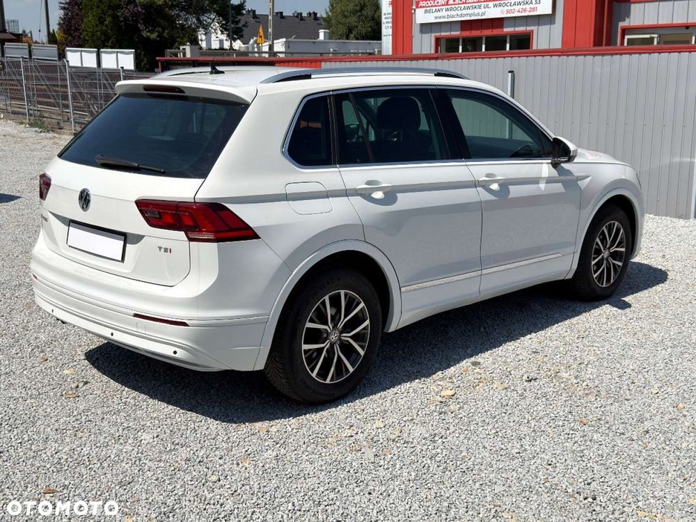 Volkswagen Tiguan - 5