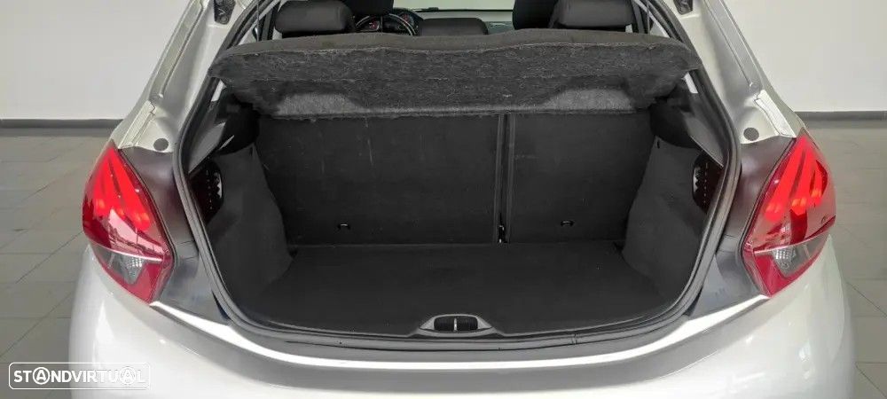 Peugeot 208 1.2 PureTech Active - 20