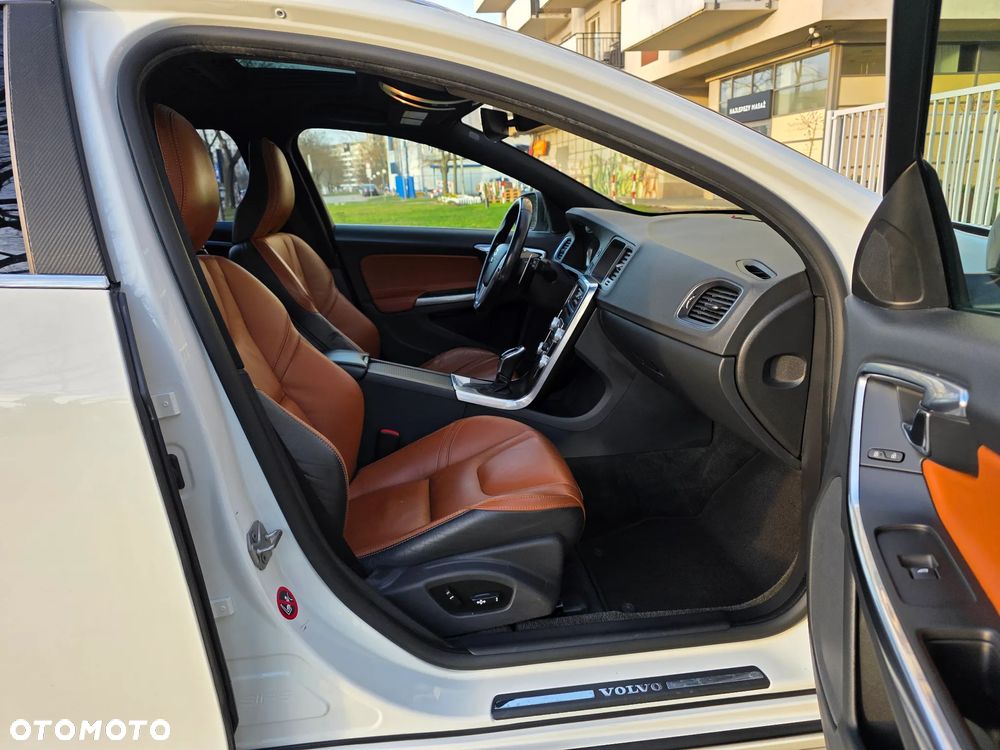 Volvo V60 - 35