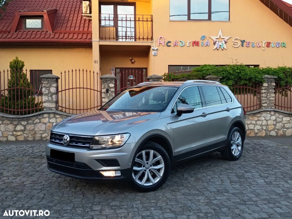 Volkswagen Tiguan - 1