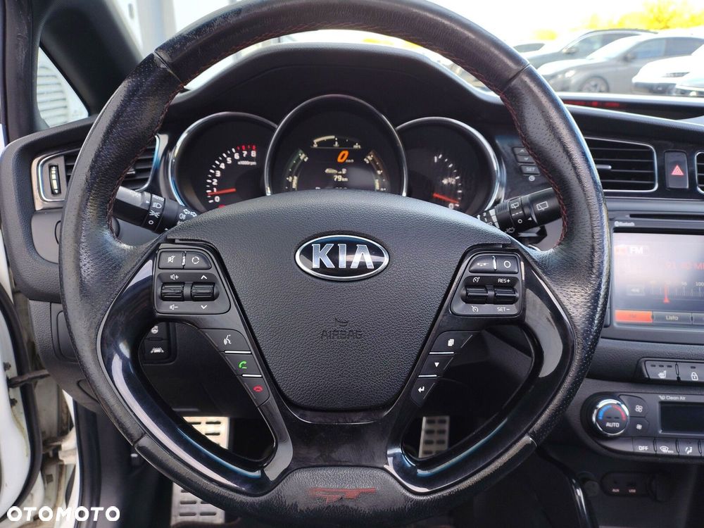 Kia ProCeed - 17