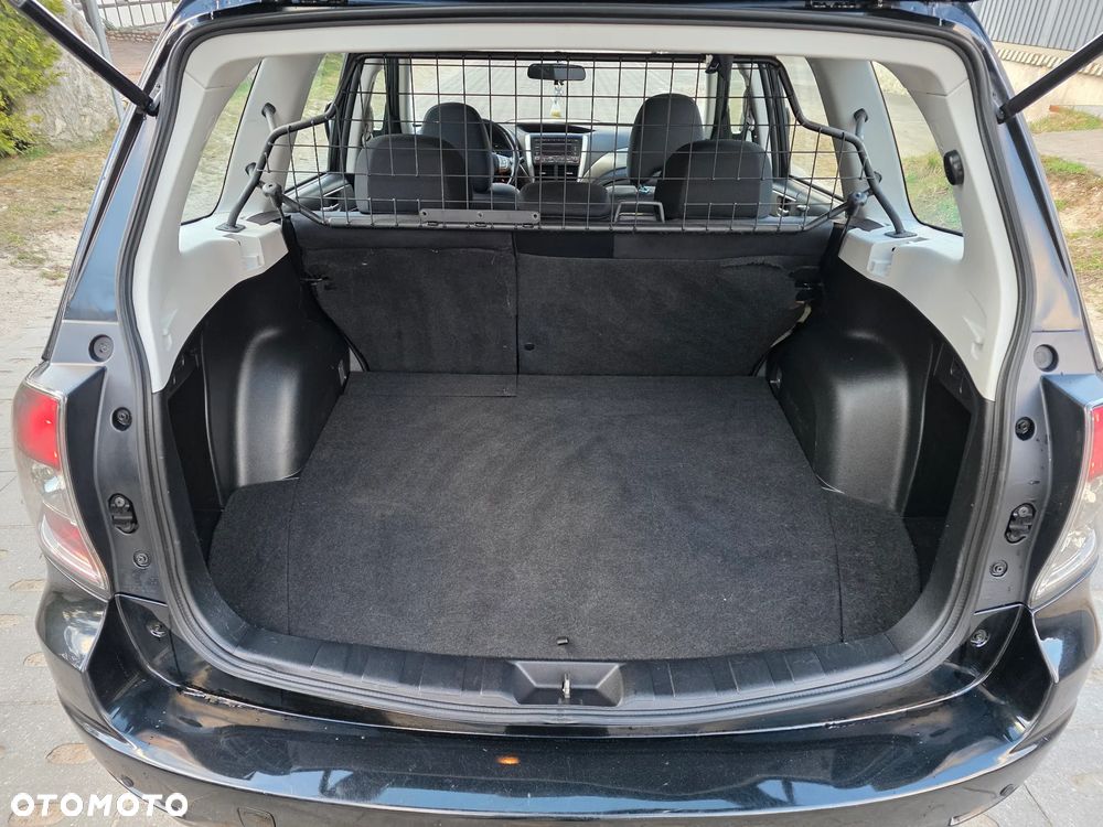Subaru Forester 2.0D VR 000 - 11
