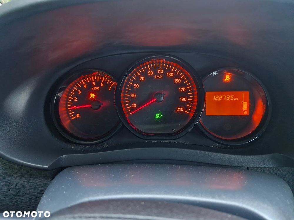 Dacia Dokker SCe 100 Essential - 8